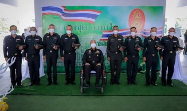 แม่ทัพภาคที่ 4 ถือโอกาสร่วมงานอำลาชีวิตราชการทหารประจำการ มณฑลทหารบกที่ 42 เตรียมรับที่ปรึกษา5เสือทบ.