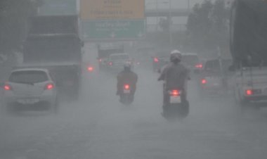 อิทธิฤทธิ์พายุ "โนรู" เตือนฝนถล่มหนัก 48 จว.เสี่ยงน้ำท่วมฉับพลัน-เตรียมรับมือตลอด24ชม.