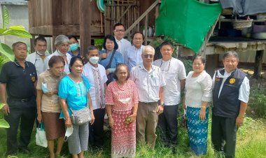 "โก่หล้า" -นายกฯ ทน.แม่สอด มอบเงินช่วยเหลือ ให้ ผู้พิการ ผู้ยากไร้ ชุมชนมณีไพรสณฑ์ 12,000 บาท