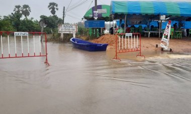 ชัยภูมิอ่วม!แม่น้ำชีเอ่อล้นเข้าท่วมบ้านเสี้ยวน้อย ต.บ้านค่ายจมบาดาล 128 หลัง