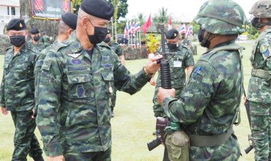 ผบ.พล.ร.15 ปิดการฝึกหน่วยปฏิบัติภารกิจป้องกันชายแดนเตรียมความพร้อมให้กับกำลังพลในการปฎิบัติภารกิจ