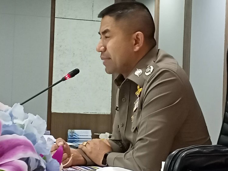 "บิ๊กโจ๊ก" แถลงสรุปผลการปฏิบัติงานจับกุมผู้ต้องหาความผิดคดีค้ามนุษย์ และคดีฟอกเงิน