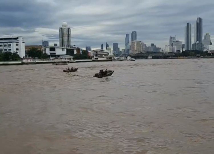 กองทัพเรือพร้อมเคลื่อนพลเข้าช่วยเหลือประชาชนที่ประสบอุทกภัยทั่วไทยตลอด 24 ชม.