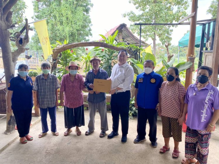 "นายกเคี้ยง" ตัวแทน"พรรครวมแผ่นดิน" รับหนังสือร้องเรียนจากชาวบ้านได้รับผลกระทบจากสำรวจที่ดิน