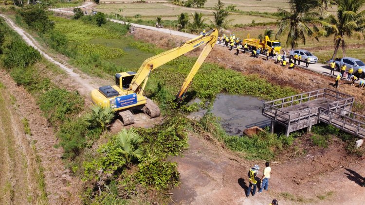 เทศบาล-หน่วยทหารพัฒนาขุดลอกสิ่งกกีดขวางทางน้ำ เตรียมรับมือน้ำท่วมควนขนุน