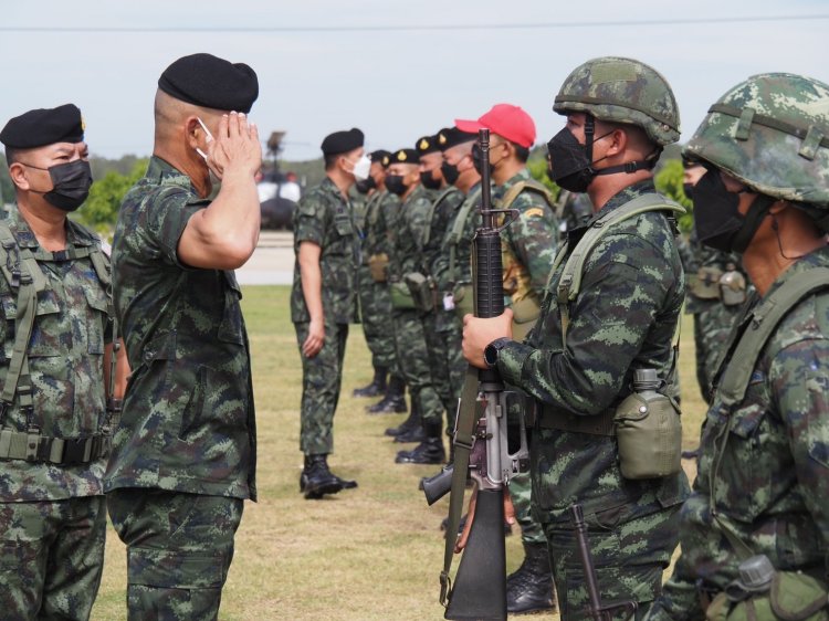ผบ.พล.ร.15 เปิดการฝึกเตรียมความพร้อมให้กับหน่วยที่จะปฏิบัติภารกิจป้องกันชายแดนใต้