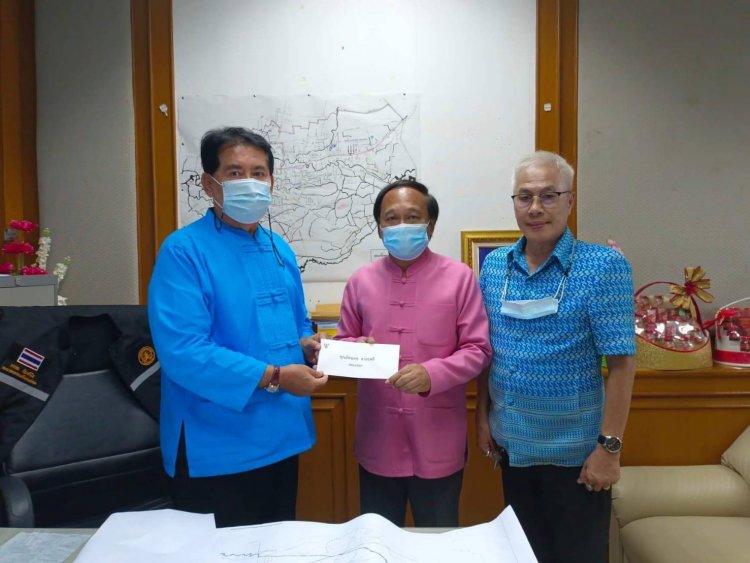 "โก่หล้า" -CEO แม่สอดฟรีโซน มอบเงินให้ ทน.แม่สอด 30,000 บาท ร่วมทำบุญใหญ่ครบรอบ 85 ปี