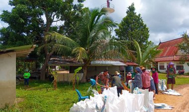 อำนาจเจริญเร่งป้องกันฯเทศบาล- อบจ.ระดมช่วยเหลือผู้ประสบภัยน้ำท่วมหลังน้ำลง