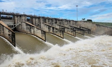 2 เขื่อนใหญ่ระบายน้ำเพิ่มรับน้ำเหนือ กทม.ระทึกเร่งเสริมแนวกั้นกระสอบทราย 50 เขต