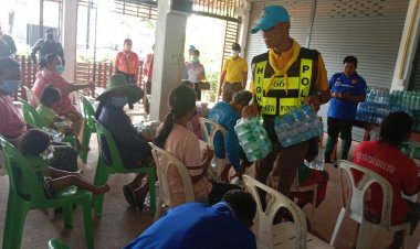 บช.ก. ลุยน้ำท่วมชัยภูมิ แจกถุงยังชีพช่วยชาวบ้าน และครอบครัวตำรวจที่เดือดร้อนจากน้ำท่วม