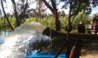 โครงการชลประทานศรีสะเกษ สนับสนุนเครื่องสูบน้ำให้กับองค์การบริหารส่วนตำบลกุง