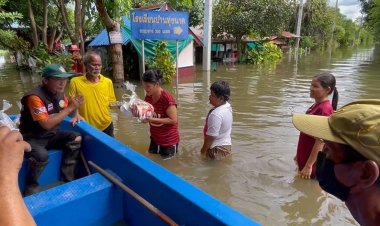 สุรินทร์หนักสุดรอบ 40 ปี!น้ำท่วมสูงสุดกว่า 2 เมตร เดือดร้อนหนัก 300 ครับ อพยพผู้ป่วยอยู่ที่ปลอดภัย