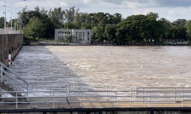 สุดสลด! 2 ชีวิต สังเวยน้ำท่วมชัยนาท เขื่อนเจ้าพระยาวิกฤตเปิดบานระบายสุดทุกบาน