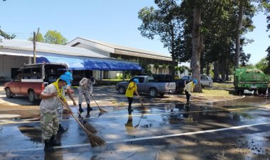 นายอำเภอโพธิ์ศรีสุวรรณนำจิตอาสาพัฒนาปรับภูมิทัศน์น้อมรำลึกในพระมหากรุณาธิคุณในหลวงร.9