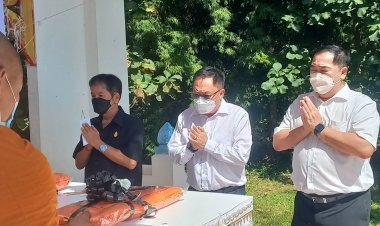 "นายกเคี้ยง-นายกเจิน" ทอดผ้าไตรเอก ไตร บังสกุล งานฌาปนกิจศพ "คุณแม่ทองพูน ใหญ่แก้ว"