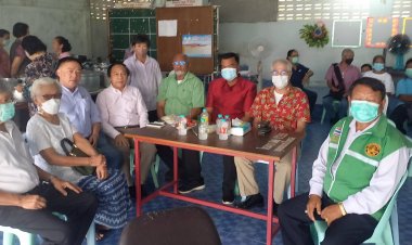 ตอบแทนสังคม!คณะผู้บริหารเทศบาลนครแม่สอด ร่วมงาน ประชุมผู้สูงอายุชุมชนมณีไพรสณฑ์ และจัดเลี้ยงอาหารผู้สูงอายุ