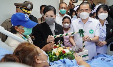 น้ำตานองใบหน้า!แม่เหยื่อฆาตรกรต่อเนื่องโอบกอดลูกสาวหลังได้เจอลูกครั้งแรก