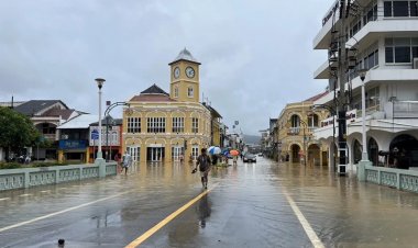 น้ำท่วมภูเก็ตคลี่คลาย นายก.อบจ.เผย ย่านเมืองเก่าท่วมหนักในรอบ 50 ปี