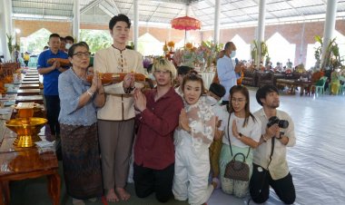 พระครูปลัดสุวัฒนวิสุทธิสารคุณนำนักธุรกิจจากกทม.ถวายพระประธานและถวายกฐินสามัคคี ที่วัดศรีขุนหาญ
