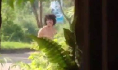 แม้ค้าโวยหนุ่มคลั่งไล่ตีลูกค้าในร้านโดยไม่มีเหตุผล วิ่งหนีกระเจิงวิ่งทั้งลูกค้าและแม่ค้า