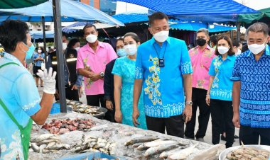 ผู้ว่าฯชลบุรี ชวนช้อปตลาดนัดเกษตร หนุนการกระจายรายได้สู่เกษตรกรผู้ผลิตโดยตรง