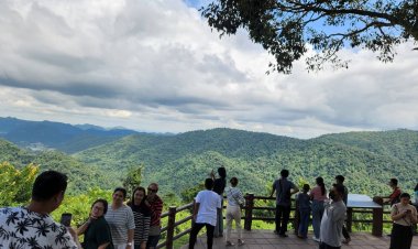 ปราจีนบุรี- วันหยุดยาว นทท.เฮ!ขึ้นรับลมหนาวเขาใหญ่อุณหภูมิต่ำสุด16 องศา