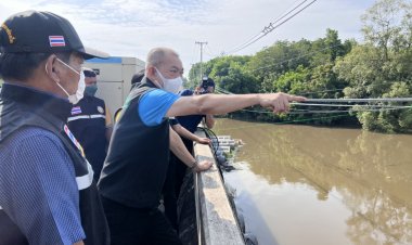 "เฉลิมชัย" ลุยตรวจความพร้อมป้องกันน้ำท่วมเพชรบุรี “อลงกรณ์” ชง 4 โครงการแก้น้ำท่วมถนนเพชรเกษม