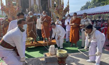 อังการ!ชาวบัวใหญ่ร่วมเททองหล่อท้าวเวสสุวรรณขนาดสูง 2 เมตร 50 เซนติเมตร