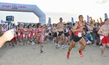 หาดพัทยาลุกเป็นไฟวิ่งบิกินี่ "PATTAYA INTERNATIONAL BIKINI BEACH RACE 2022" คาดเงินสะพัด 100 ล้าน