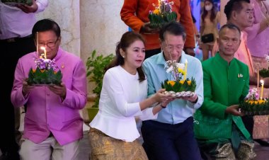 ลอยกระทงรอบโบสถ์มหัศจรรย์หนึ่งเดียวของเมืองพิจิตร (ชมคลิป)