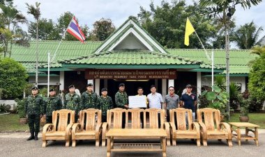 “พ่อเลี้ยงหล้า” CEO แม่สอดฟรีโซน  “ผอ.น้อย”  ร่วม มอบเฟอร์นิเจอร์ไม้สัก ให้ ผบ.ฉก.ร.14