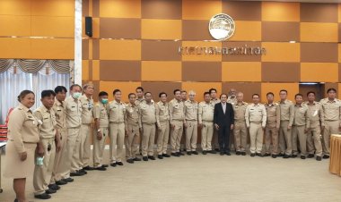 "นายกเสริฐ" นำทีมผู้บริหาร "นครแม่สอด" แสดงความยินดีกับ "บรรจง" และ "หนานนท์" ปธ.และ รอง.ปธ.สภานครแม่สอด ชุดใหม่