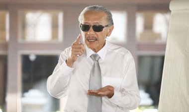 'ชูวิทย์' เดินหน้าแฉแหลกรองผู้กำกับฯช่วยหลานชายตู้ห่าวบินออกนอกประเทศ