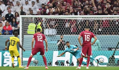 กุนซือเอกวาดอร์ยก"บาเลนเซีย"โชว์ฟอร์มเก่งเกมไล่อัดกาตาร์ - ยันฟิตทันบู๊เนเธอร์แลนด์