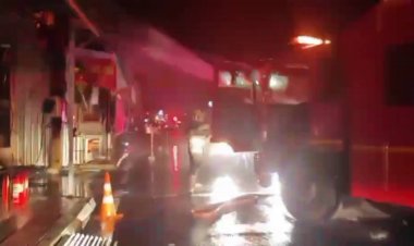 ศรีสะเกษ !! เพลิงผลาญ!ร้านชุดกีฬาเเองเจิ้ล สปร์อต วอดวายไปหมดทั้งหลัง