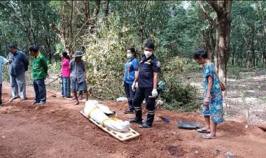 สุดสลด!หนุ่มใหญ่ขี่จยย.กลับบ้านเสียหลักถูกรถสิบล้อถอยทับดับคาที่อนาถ