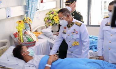 องคมนตรีลงพื้นที่เยี่ยมให้กำลังใจเจ้าหน้าที่-ประชาชนเหยื่อคาร์บอมบ์แฟลตตำรวจเมืองนราธิวาส