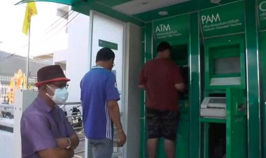 เกษตรกรลูกค้า ธกส.ชัยภูมิ เข้าแถวกดเงินค่าการผลิตข้าวคึกคักทั้งจังหวัดได้ 1,705 ล้านบาท