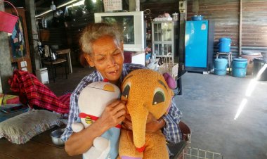 ยายวอนอดีตสามีเปิดทางให้ลูกสาวมาเยี่ยมบ้างหลังพลัดพรากกันนานกว่า 43 ปี