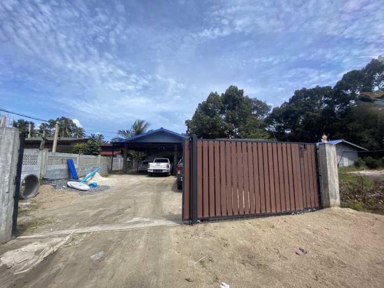 จนท.ยังคงไล่ล่ามือคาร์บอมบ์แฟลตตำรวจนราฯ-ครอบครัวฟาติฮะยืนยัน ซื้อรถจากไซนะขายต่อไม่ถึงเดือน