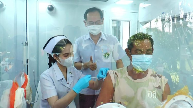 สสจ.พิจิตรเปิดยุทธการรุกฆาติเร่งฉีดวัคซีนหลังพบมีผู้ติดเชื้อโควิดเฉลี่ย150ราย/วัน