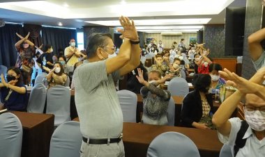 ชาวบ้านรวมตัวค้านการก่อสร้างสนามบินเฮลิคอปเตอร์ที่จะผุดกลางชุมชน