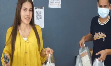 อิ่มอร่อย!   เที่ยว-กินวันนี้มาข้าวขาหมูร้านพาข้าว  การันตีความอร่อยหลากเมนูให้เลือก  -  เจ้าของร้านสวย    ในปั้มน้ำมันปตท. ต.เมืองเก่า อ.กบินทร์บุรี