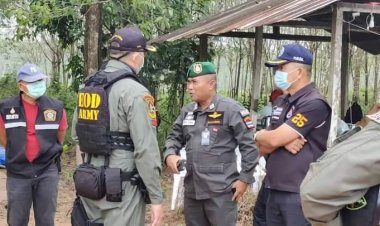 EOD พร้อมด้วยจนท พิสูจน์หลักฐานสงขลา เร่งตรวจสอบวัตถุพยานหลักฐานระเบิด เพื่อหาเบาะแสคนร้ายลอบวางระเบิดรถไฟ ที่ อ.สะเดา