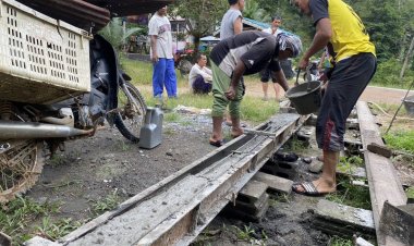 แห่ชื่นชม ศูนย์พัฒนาอาชีพฯ “ชวนทำดี เป็นมือบน เพื่อ พ่อหลวง ”–ร่วมดุอาร์ ขอความสงบให้เกิดขึ้นในสามจังหวัด