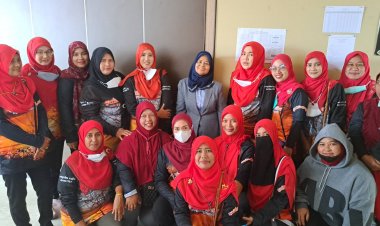 ทุกภาคส่วนมาร่วมแสดงความยินดีผู้ว่ากัเมาะห์กีตอ ไม่ขาดสาย พร้อมประกาศปราบยาเสพติดสอดรับนโยบายรัฐบาล