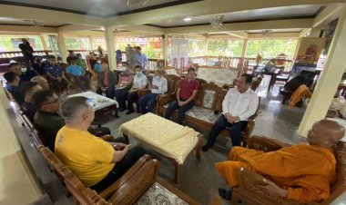 “พ.ต.อ.ทวี” นำคณะเข้ากราบนมัสการ “พระเทพศีลวิสุทธิ์” หารือปัญหาที่ดินทำกินของประชาชนในพื้นที่ชายแดนใต้