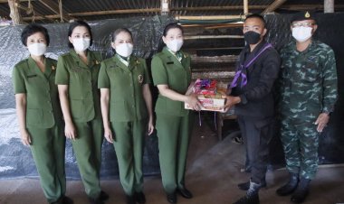 ประธานสมาคมแม่บ้านทหารบก สาขากองทัพภาคที่ 2 ลงพื้นที่เยี่ยมให้กำลังใจกำลังพลที่ปฏิบัติหน้าที่ตามแนวชายแดนไทย – ลาว