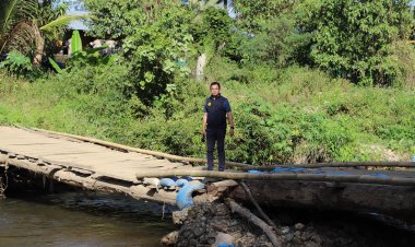 "รองเอ็ด" ที่ปรึกษา  รมว.กระทรวงดิจิทัลเพื่อเศรษฐกิจและสังคม  ลงพื้นที่ อ.อุ้มผาง เร่งช่วยชาวบ้าน สร้างสะพาน