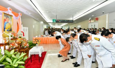 นายกฯ-ภริยาพร้อมคณะครม. ร่วมลงนามถวายพระพร "เจ้าฟ้าพัชรกิติยาภาฯ"